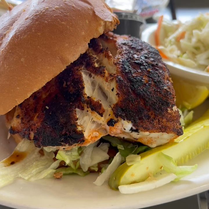 Hull's Seafood - Snappers sandwich - Seafood Near Me - Ormond Beach, Florida