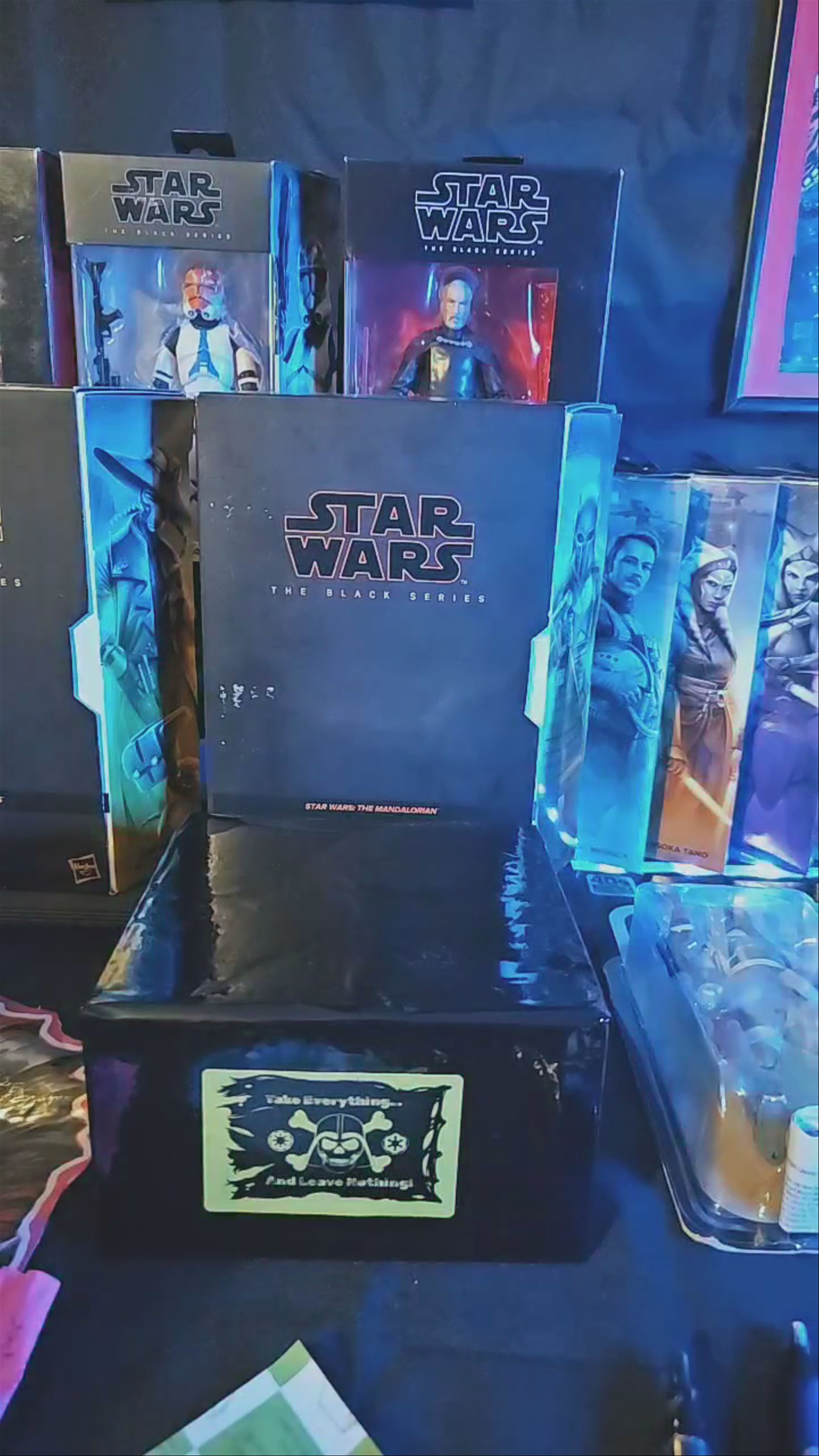 BLACK SERIES RUN SEALED AND OPEN