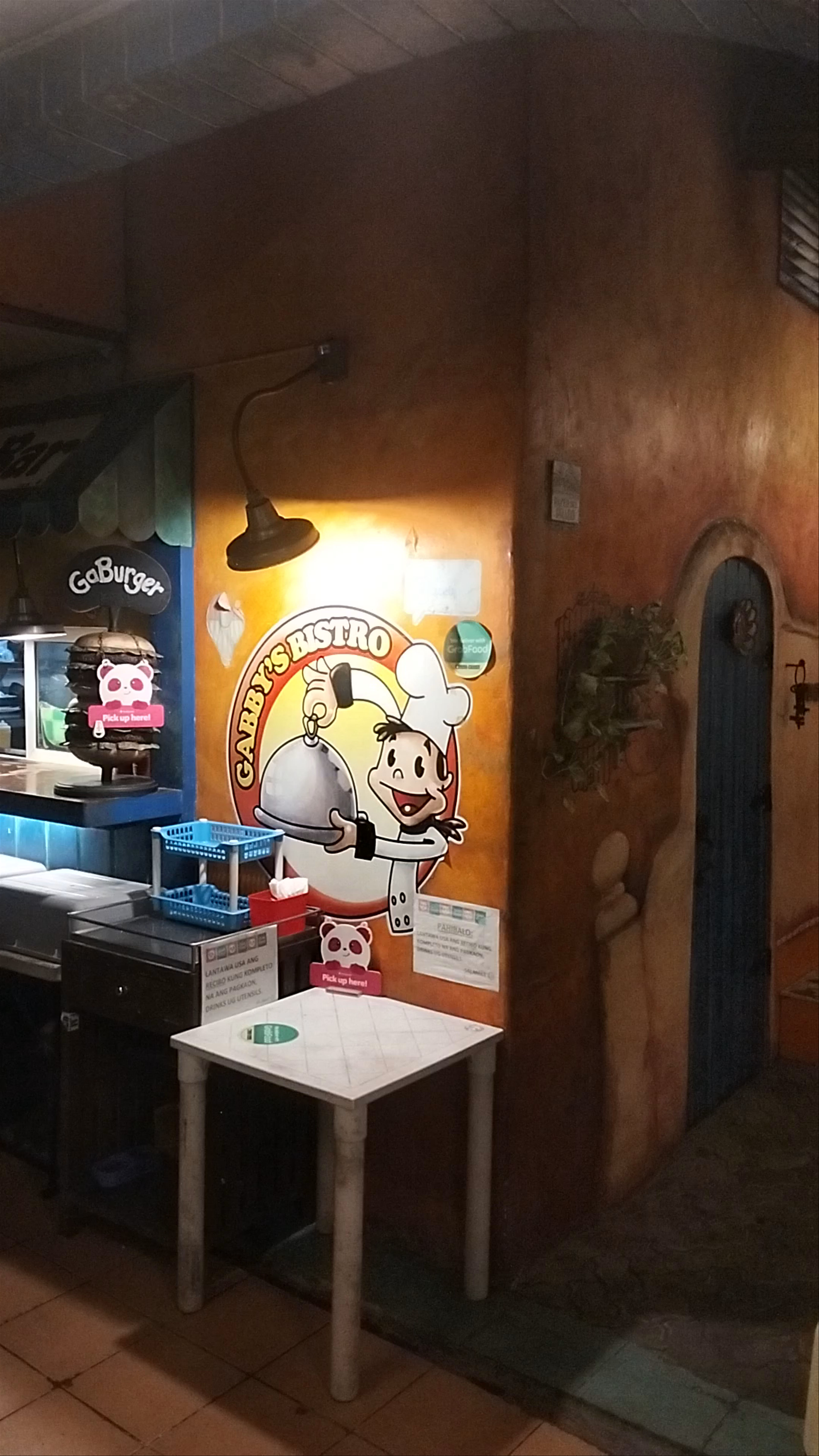Gabby's Bistro: Charming Vintage Eatery in Dumaguete City