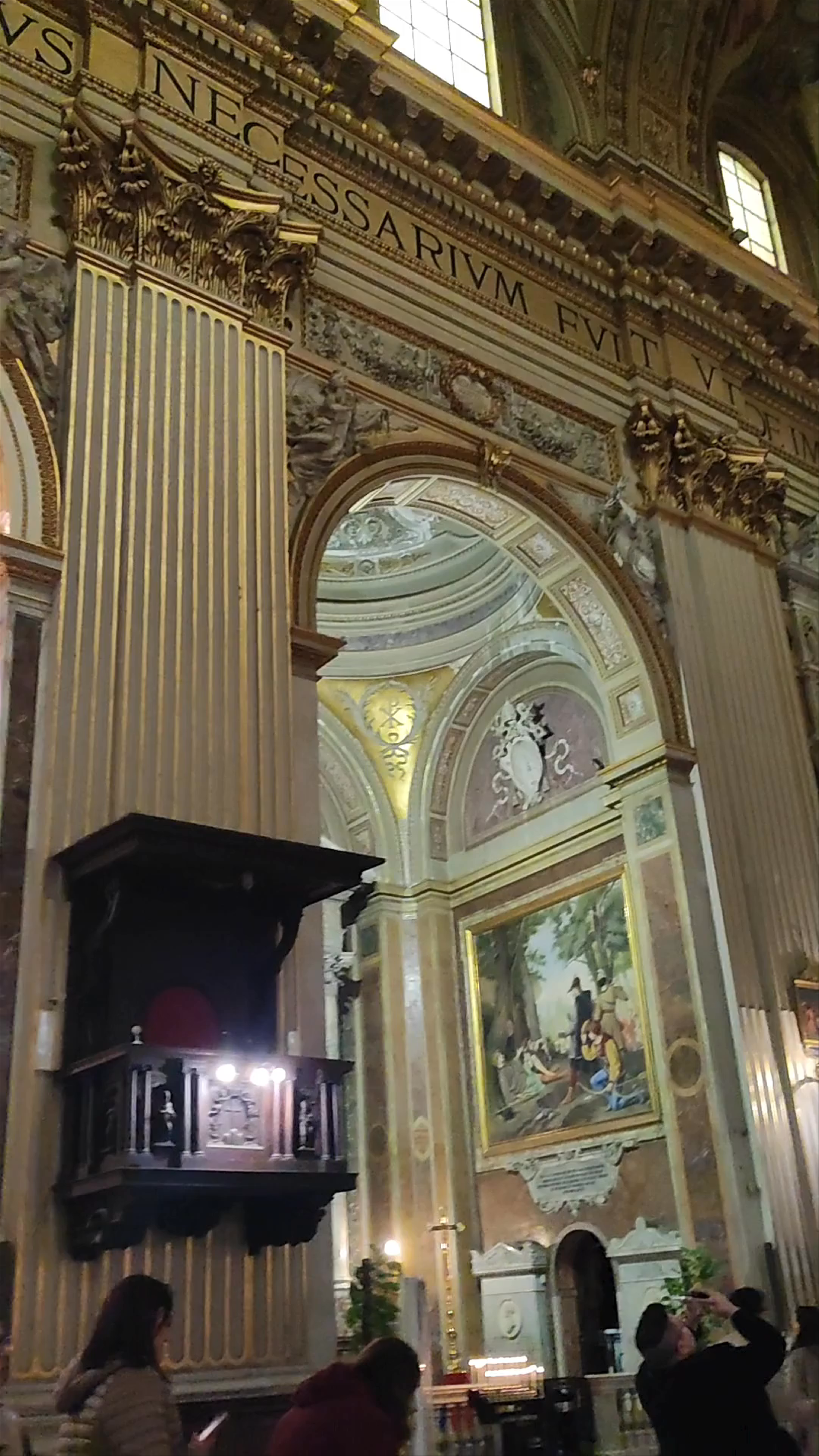 Basilica di Sant'Andrea della Valle: Awe-Inspiring Baroque Architecture in Rome