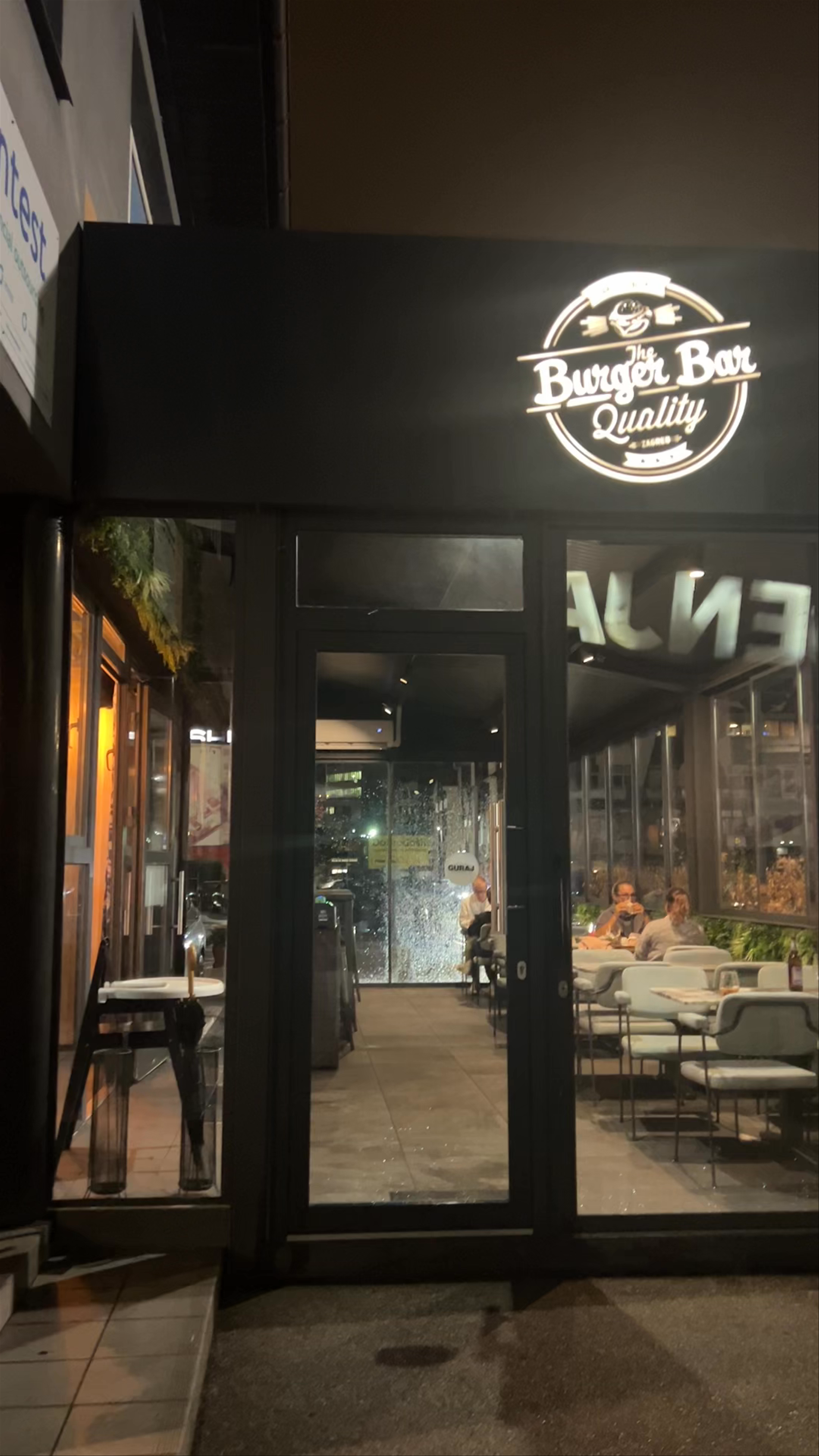The Burger Bar Zagreb: Nighttime Vibes and Cozy Bites