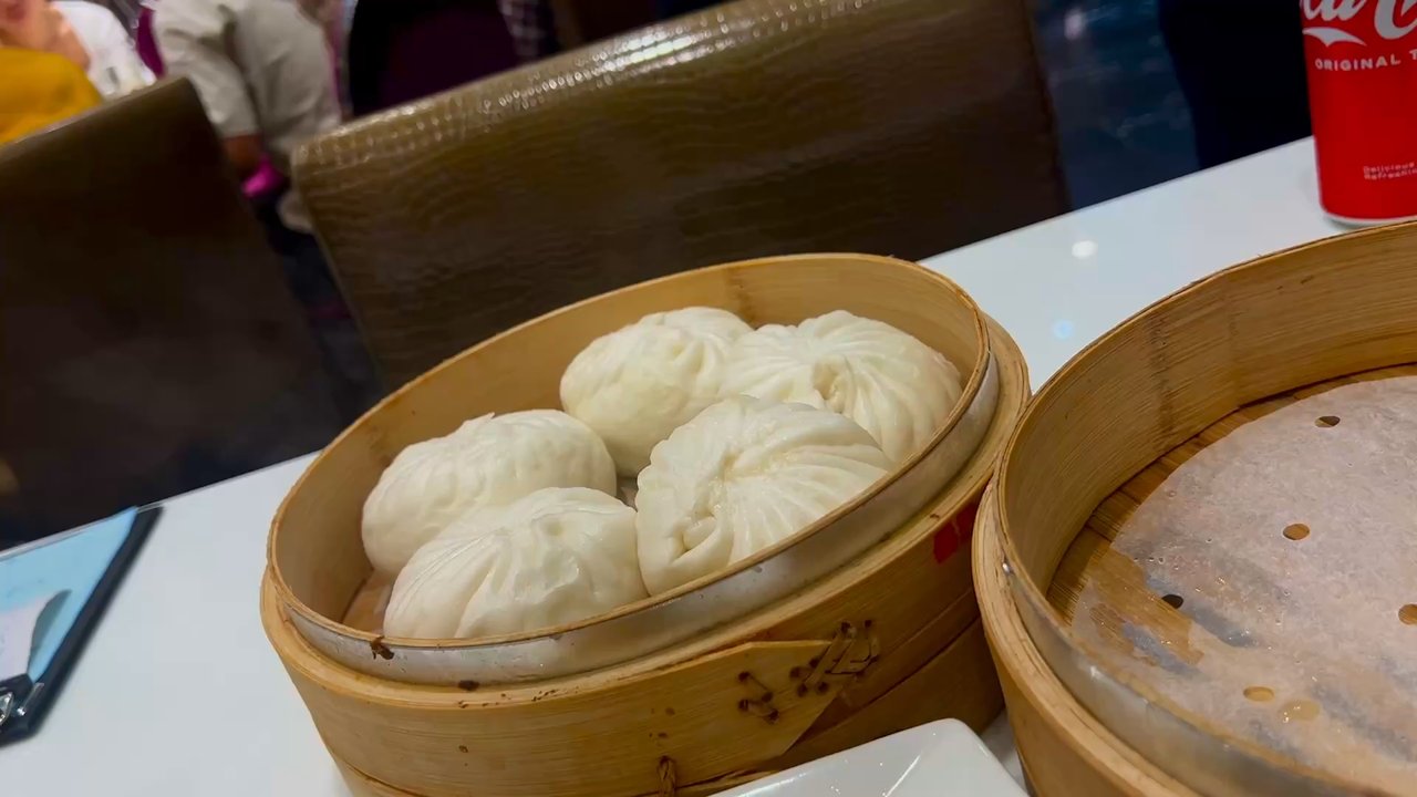 Lugang Cafe - Chinese Near Me - Makati, NCR
