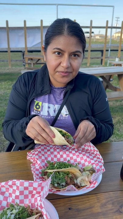 El Carnitas - Tacos Near Me - Manor, Texas