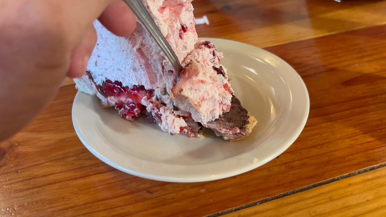 Pine Country Restaurant - Breakfast & Brunch Near Me - Williams, Arizona