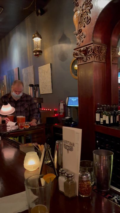 Harry's Bar - dinner - Bars Near Me - Seattle, Washington