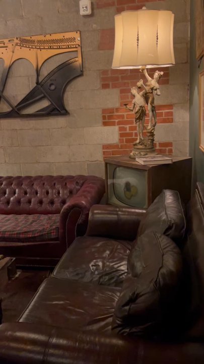 PETTY THIEVES BREWING COMPANY - Updated February 2026 - 215 Photos & 66 ...