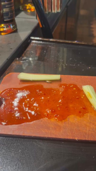 Brick And Forge Taproom - They should be closed down!! Just fucking nasty!!! Roaches!!   Garlic Chicken & Spinach Pizza (Individual) - Wine Bars Near Me - Killeen, Texas