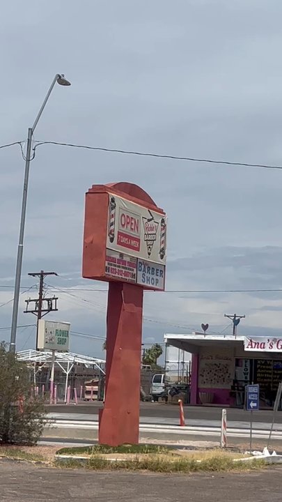 Richies Barber Shop - This Place is SCAM and a Fraud.... 50 dollars scam... do not make appointment!!!!!!! - Barbers Near Me - Phoenix, Arizona