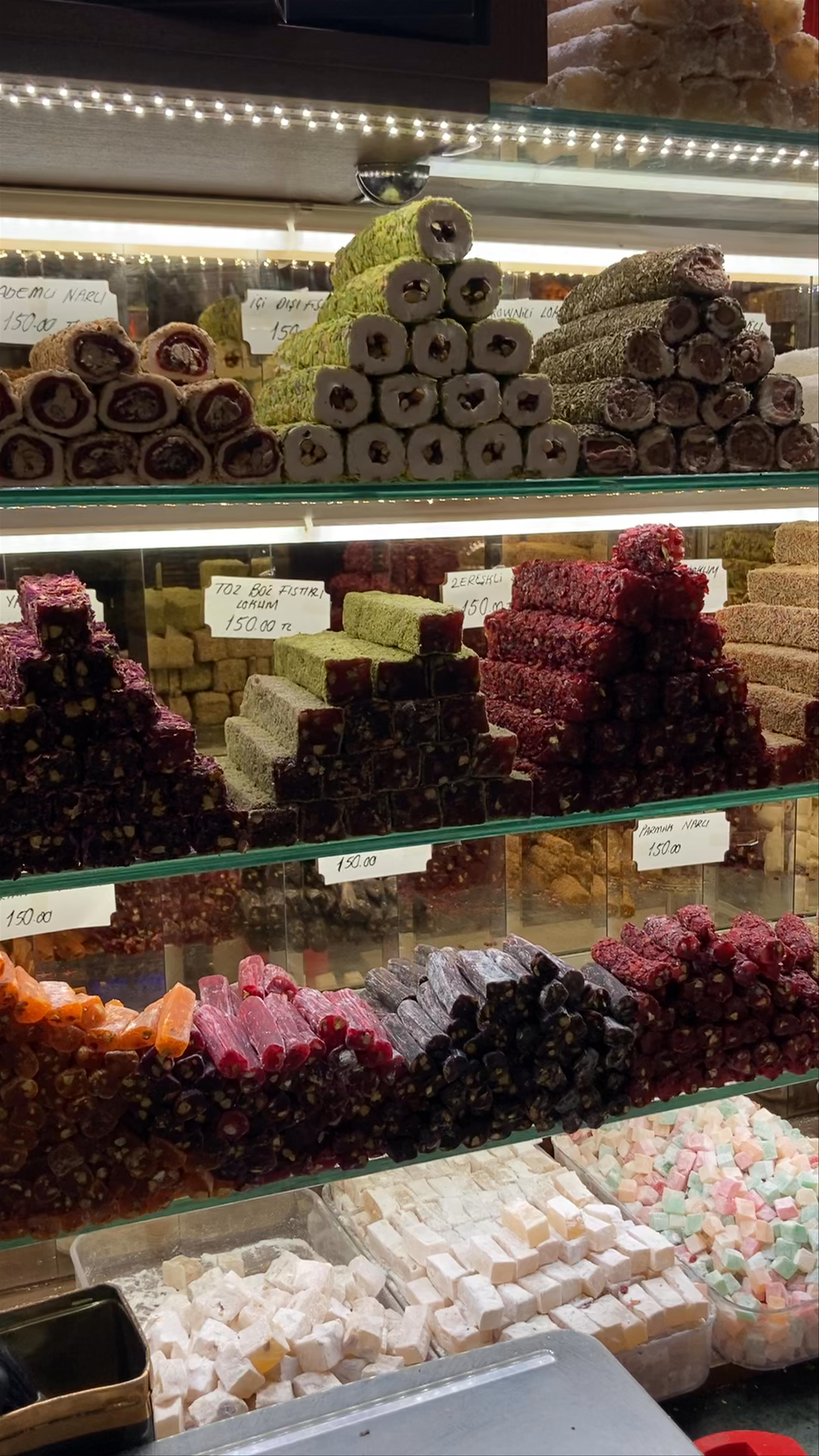 Exploring the Sweet Treasures of Istanbul's Spice Bazaar