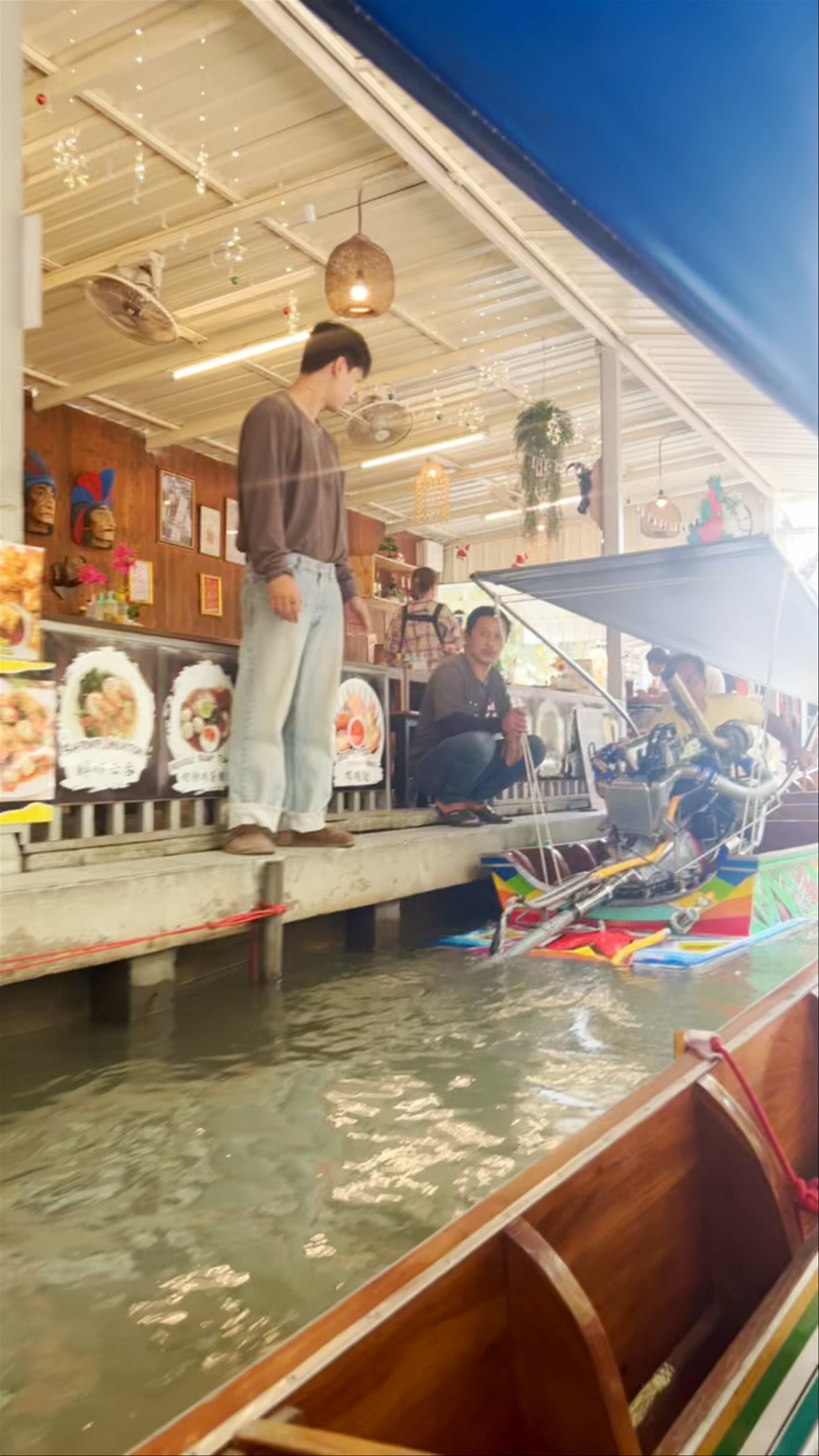 Floating Market Experience in Tambon Khunphithak, Ratchaburi, Thailand