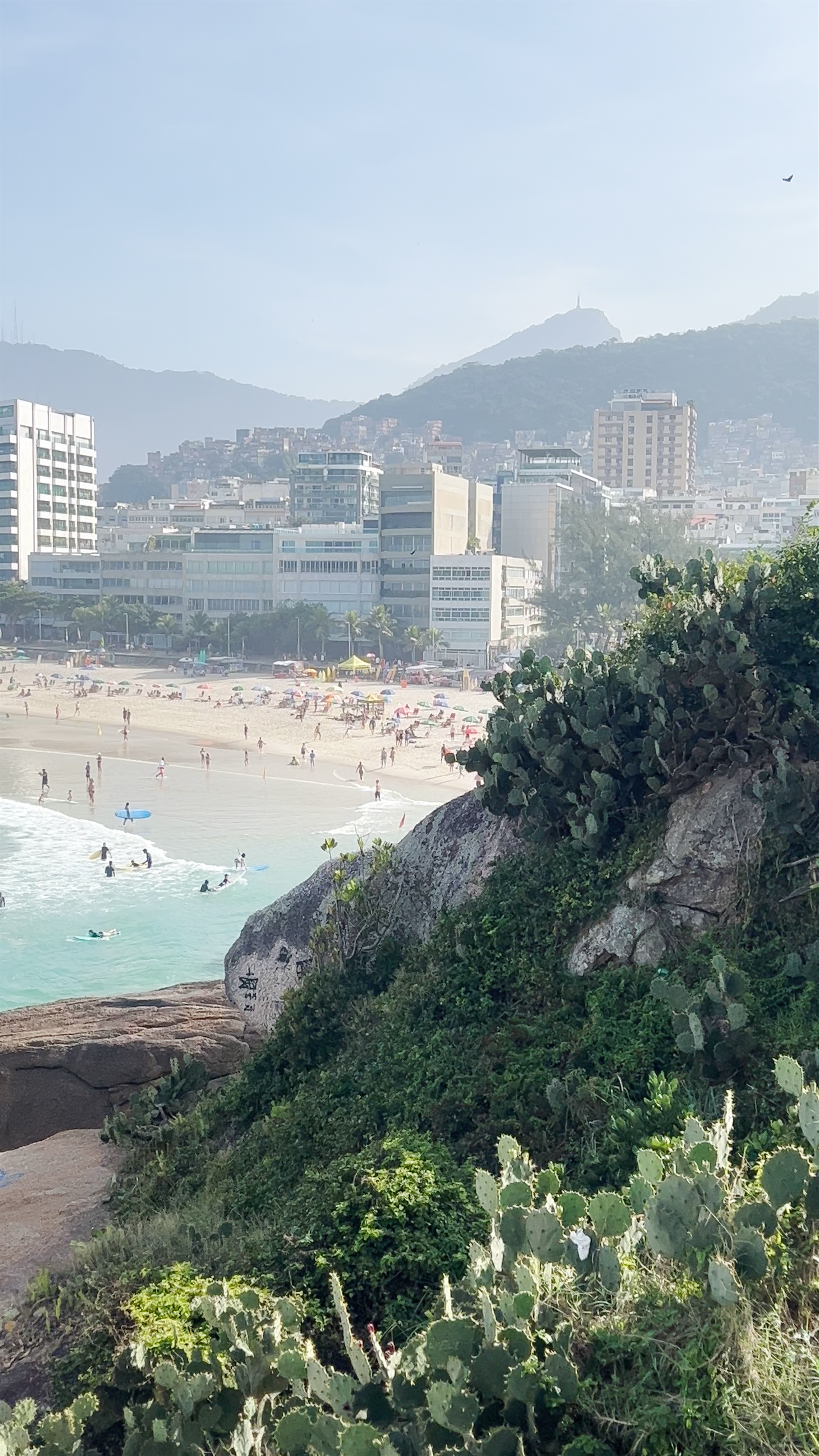 Sun-Kissed Views from Pedra do Arpoador in Rio de Janeiro