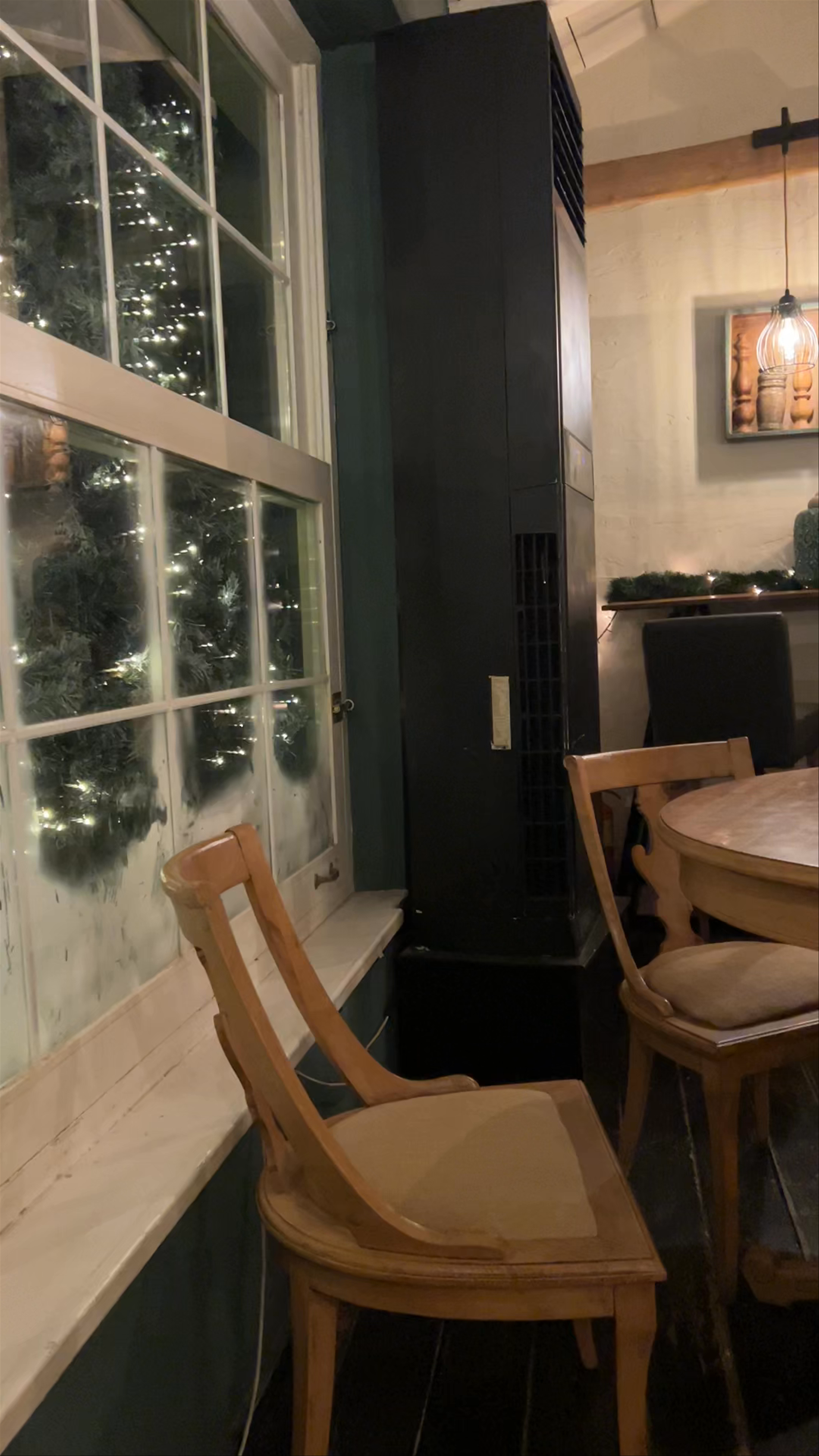 Cozy Winter Evening at Deseo, Thessaloniki