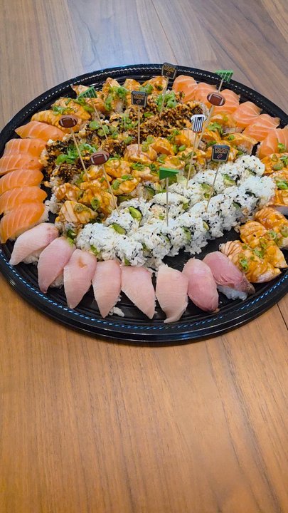 Mix Sushi Bar - Sushi Bars Near Me - Bellevue, Washington