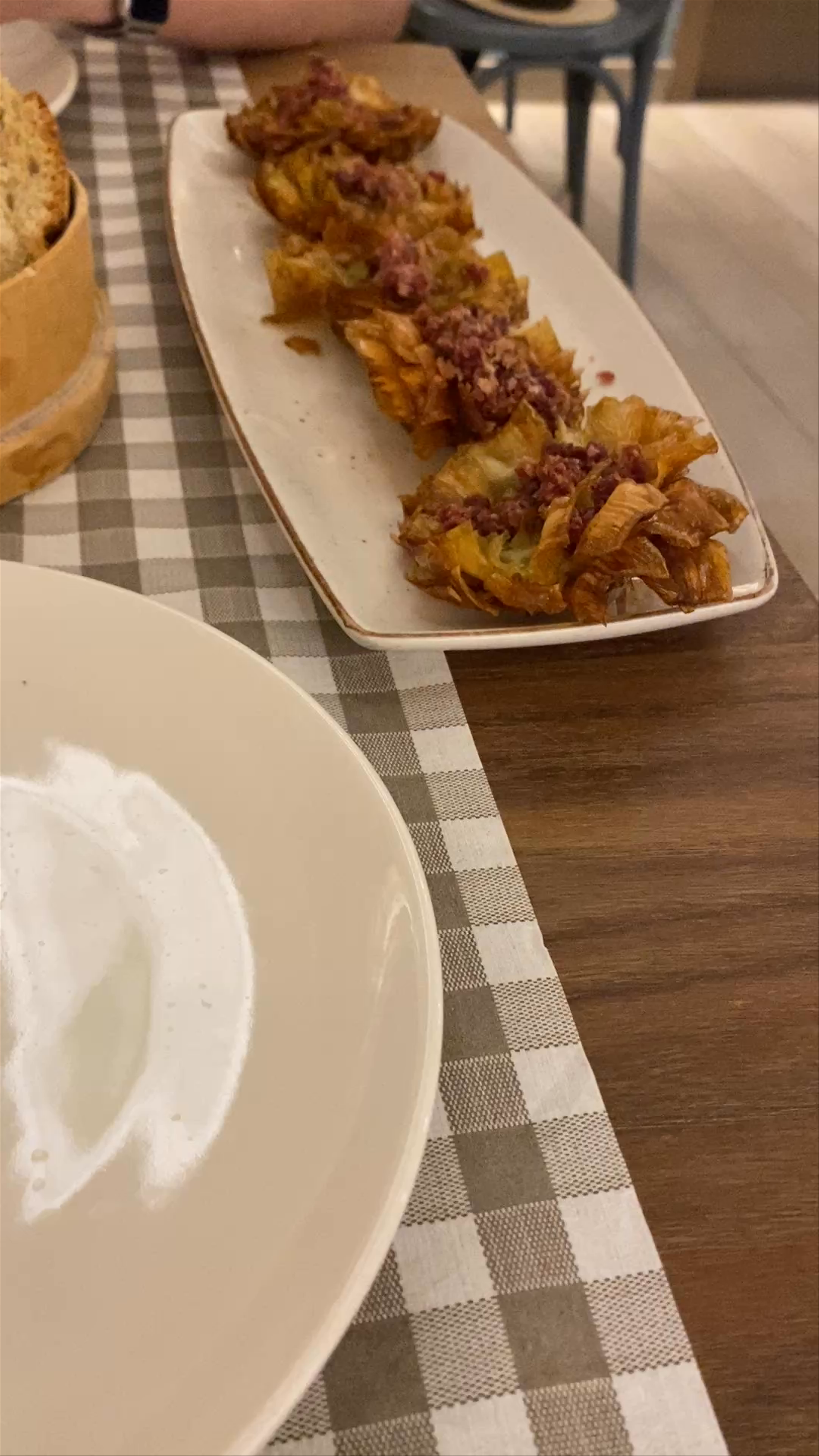 Authentic Galician Dining Experience at A Noiesa Casa de Comidas in Santiago de Compostela
