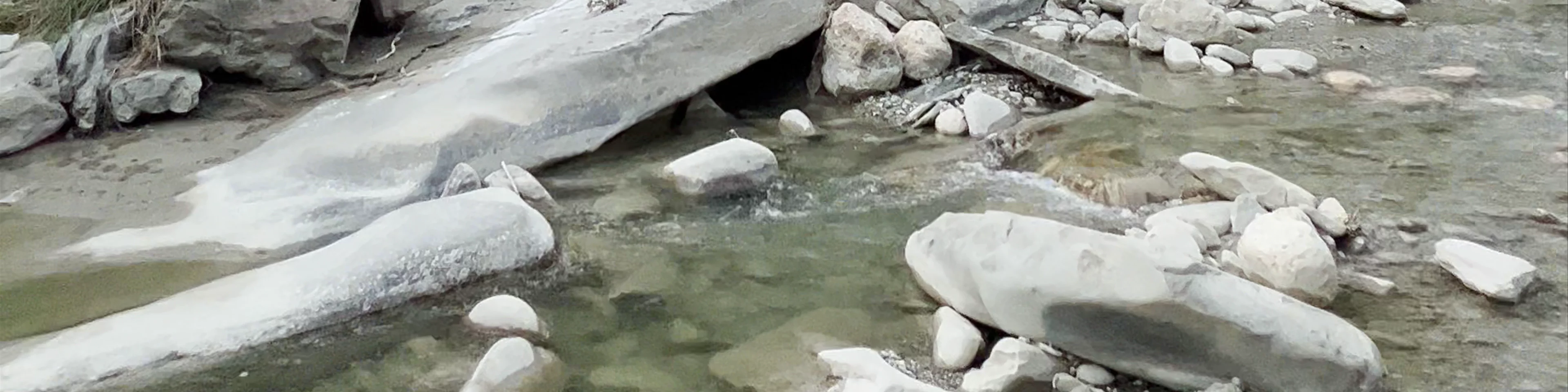 Roshnik River