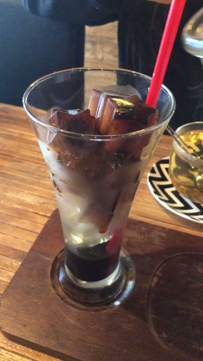 Makario Coffee Roasters - Dutch Ice Cube Latte! - Coffee & Tea Near Me - Everett, Washington