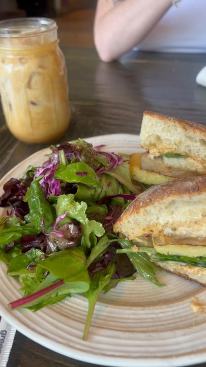 The Corner Beet - Breakfast sandwhich - Juice Bars & Smoothies Near Me - Denver, Colorado