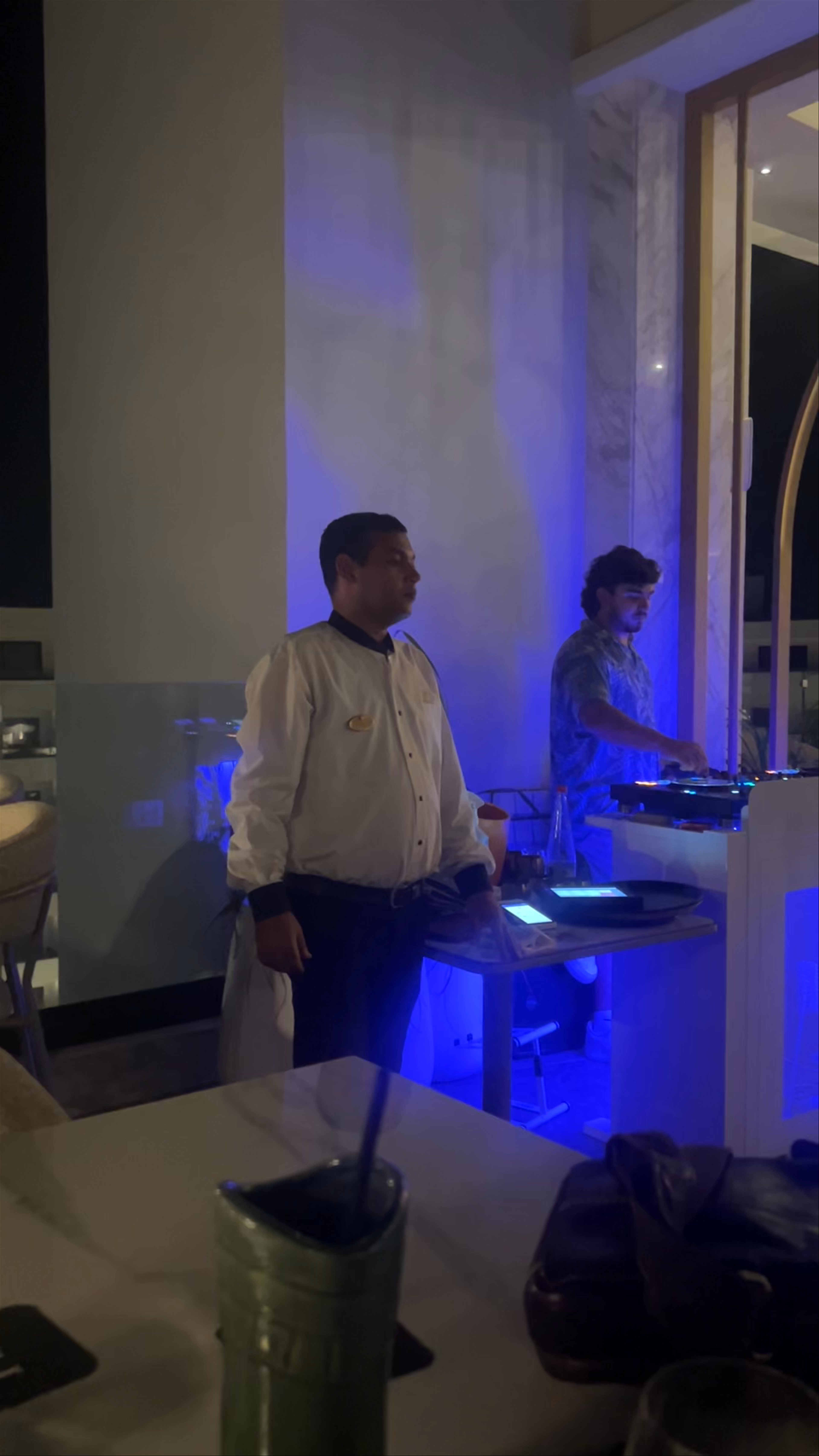 Glasshouse Lounge Restaurant