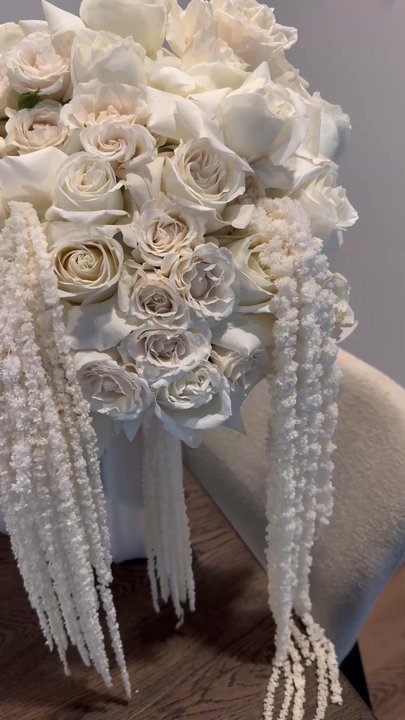 Boxed Flowers & Sweets - The Snow White Vase - Florists Near Me - Glendale, California