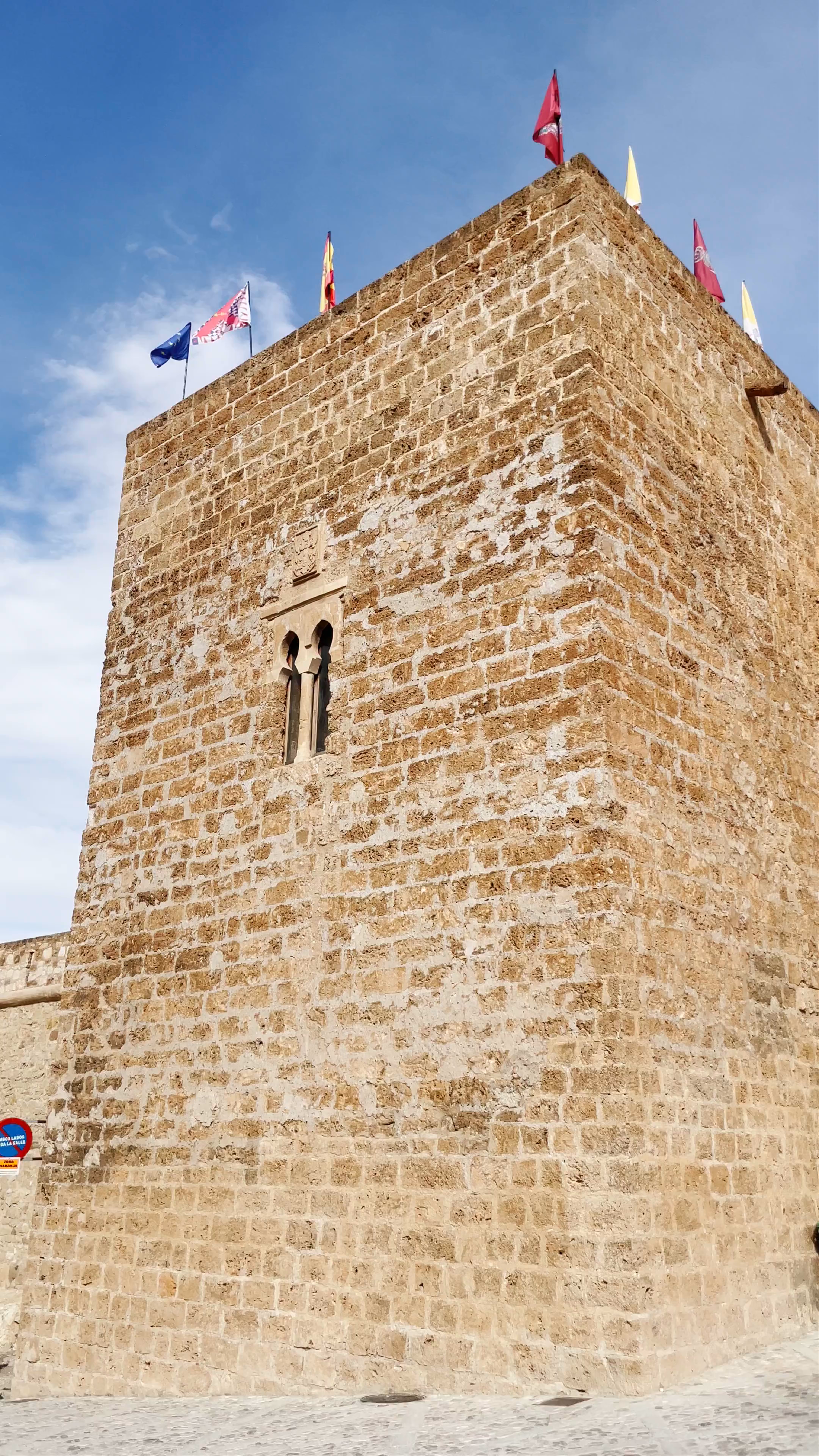 Exploring Castillo de Caravaca de la Cruz: Medieval Fortress in Spain