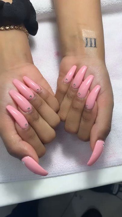 T-Nails & Spa - Nails done by Lee - Day Spas Near Me - Bloomington, California