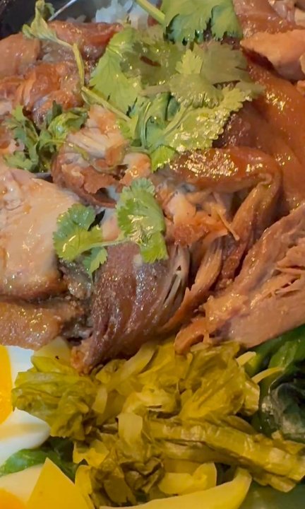 P Dern Thai Kitchen - Thai Near Me - Niles, Illinois