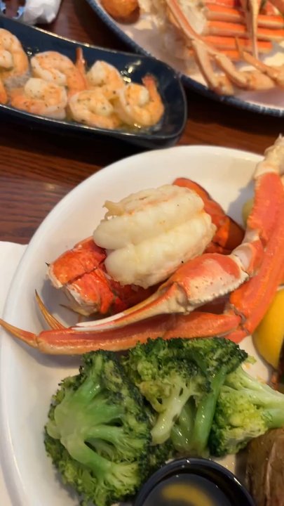 Red Lobster - Seafood Near Me - Matteson, Illinois