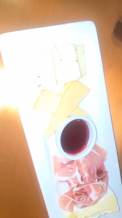 The Blacksmith Restaurant - Cheese Plate - Lounges Near Me - Bend, Oregon