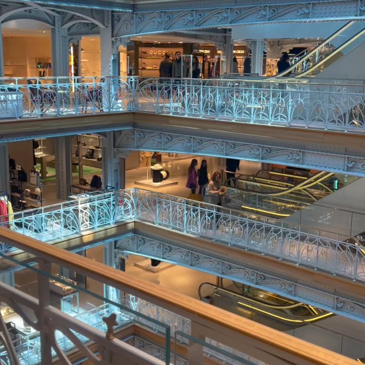 La Samaritaine - Department Stores Near Me - Paris