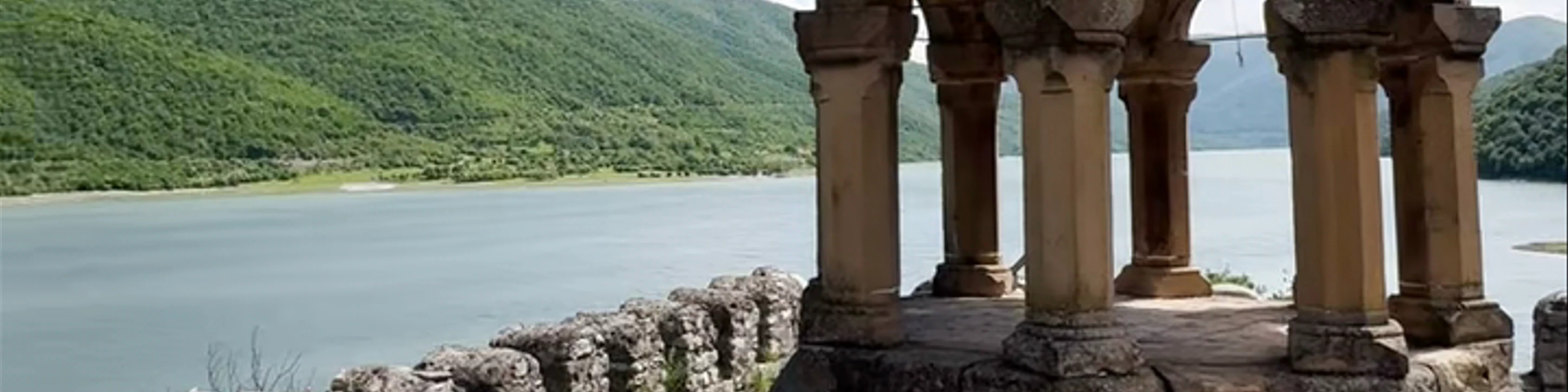 Ananuri Fortress Complex