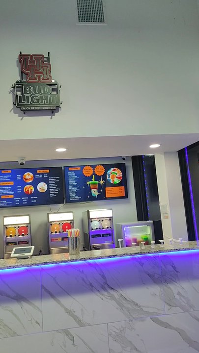Daiquiri Cafe - Chicken Wings Near Me - Rosharon, Texas