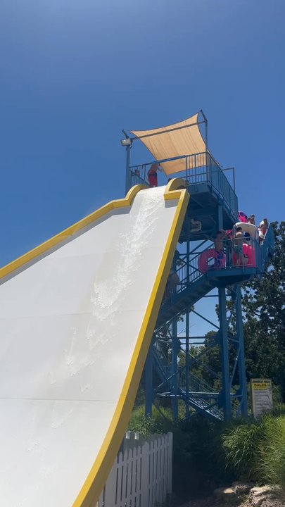 SuperSplash - Water Parks Near Me - Linn Creek, Missouri