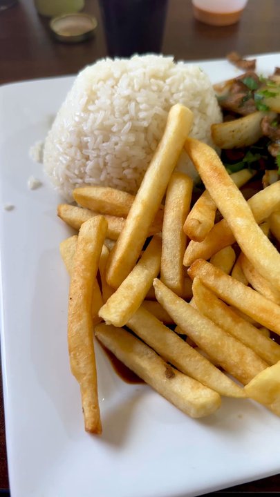 La Granja - lomo salteado - Peruvian Near Me - Lakeland, Florida