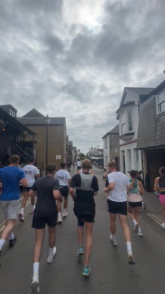 Routes Run Club - Southend Half Shakeout