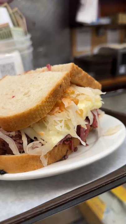 Katz’s Deli - Delis Near Me - Burbank, California