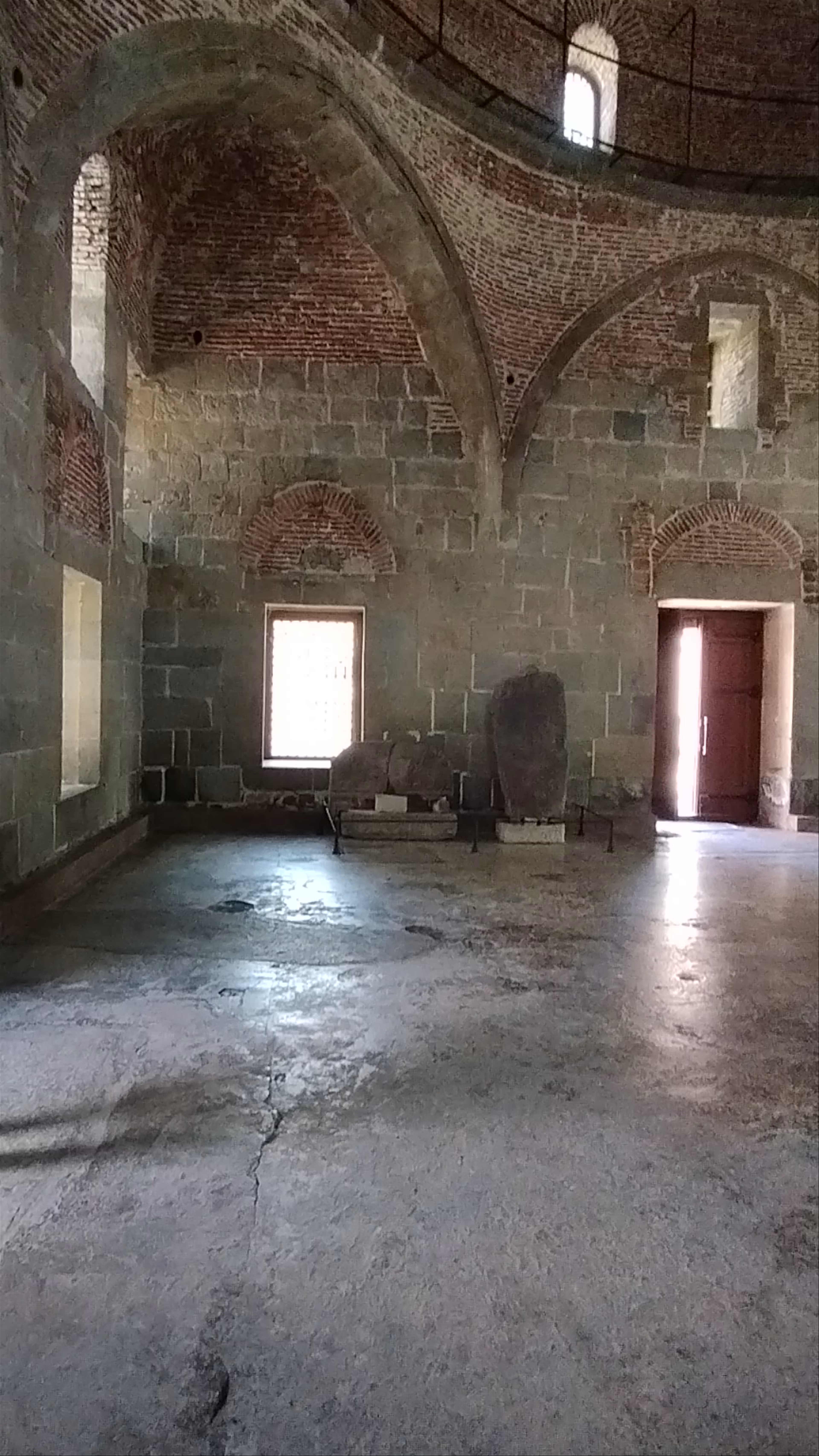 Ahmadiyya Mosque: Timeless Serenity in Akhaltsikhe, Georgia