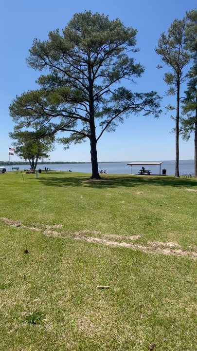 Lakeshore Park - Parks Near Me - Brandon, Mississippi