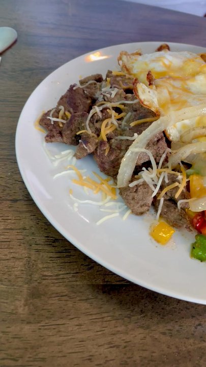 Island Fresh - Lunch Spread - Steak & Eggs  and Grilled Chicken bowl - Food Delivery Services Near Me - Jacksonville, Florida