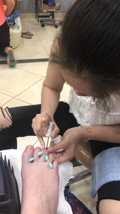 Nail Bar & Spa - Gold shellac. Cutting no corners. Holly always delivers the very best. - Nail Salons Near Me - Austin, Texas