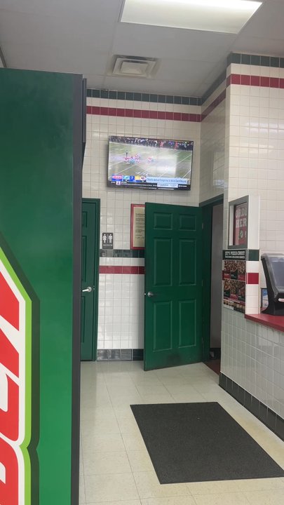 Jet's Pizza - Inside Jets Pizza. - Pizza Near Me - Jacksonville, Florida