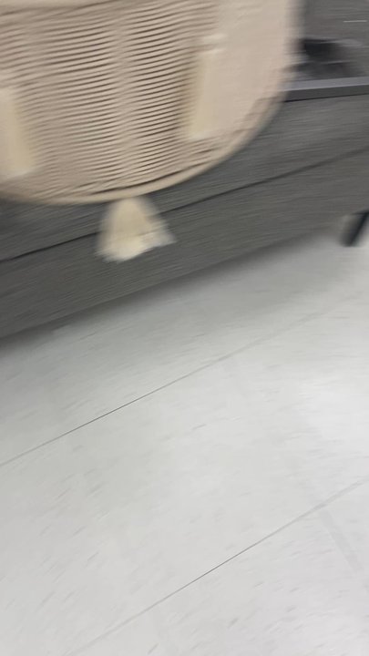 Marshalls - Everything is so dirty and messy - Department Stores Near Me - Jericho, New York