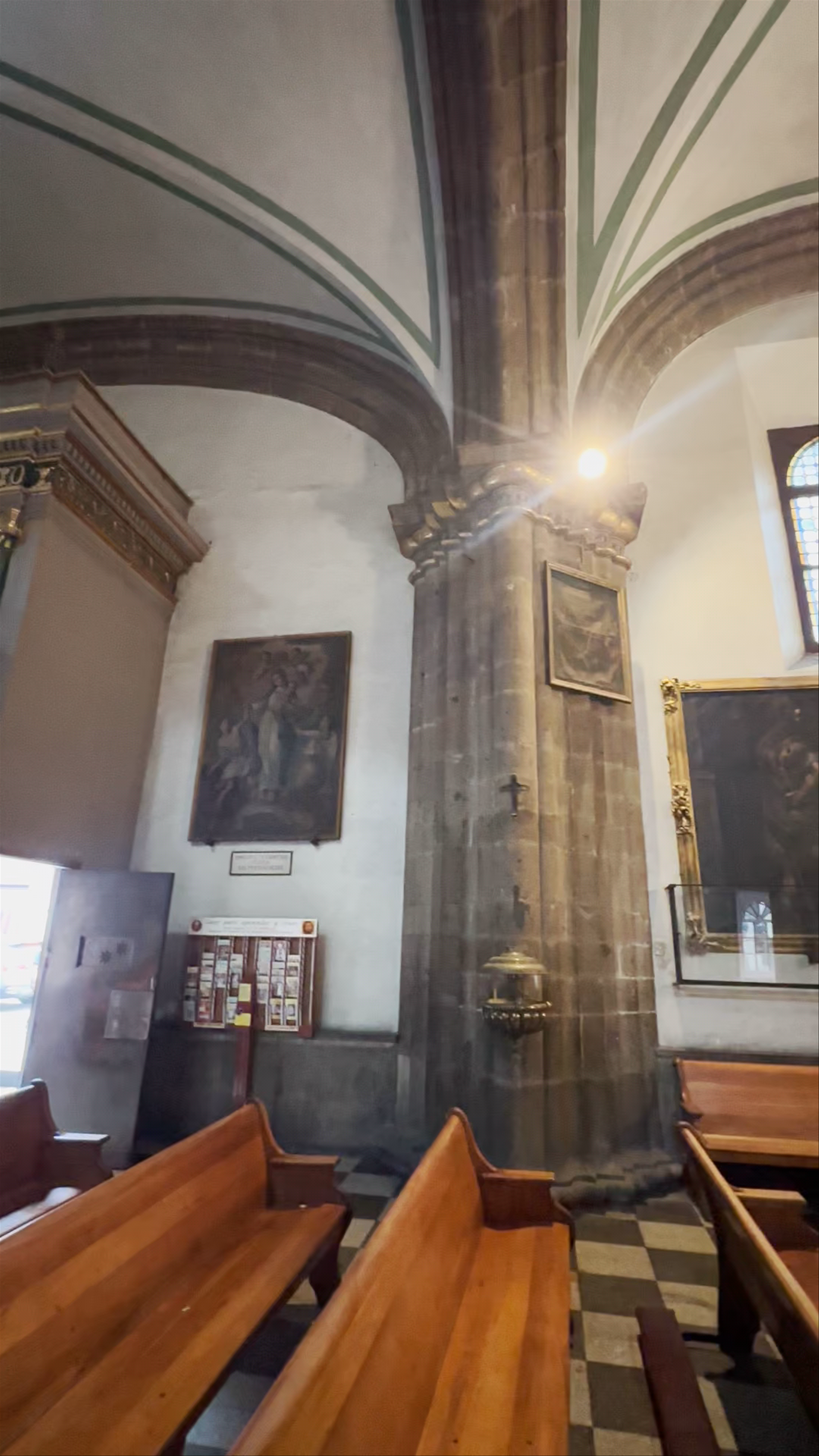 Templo de San Felipe Neri (La Profesa): Historic Spiritual Haven in Mexico City