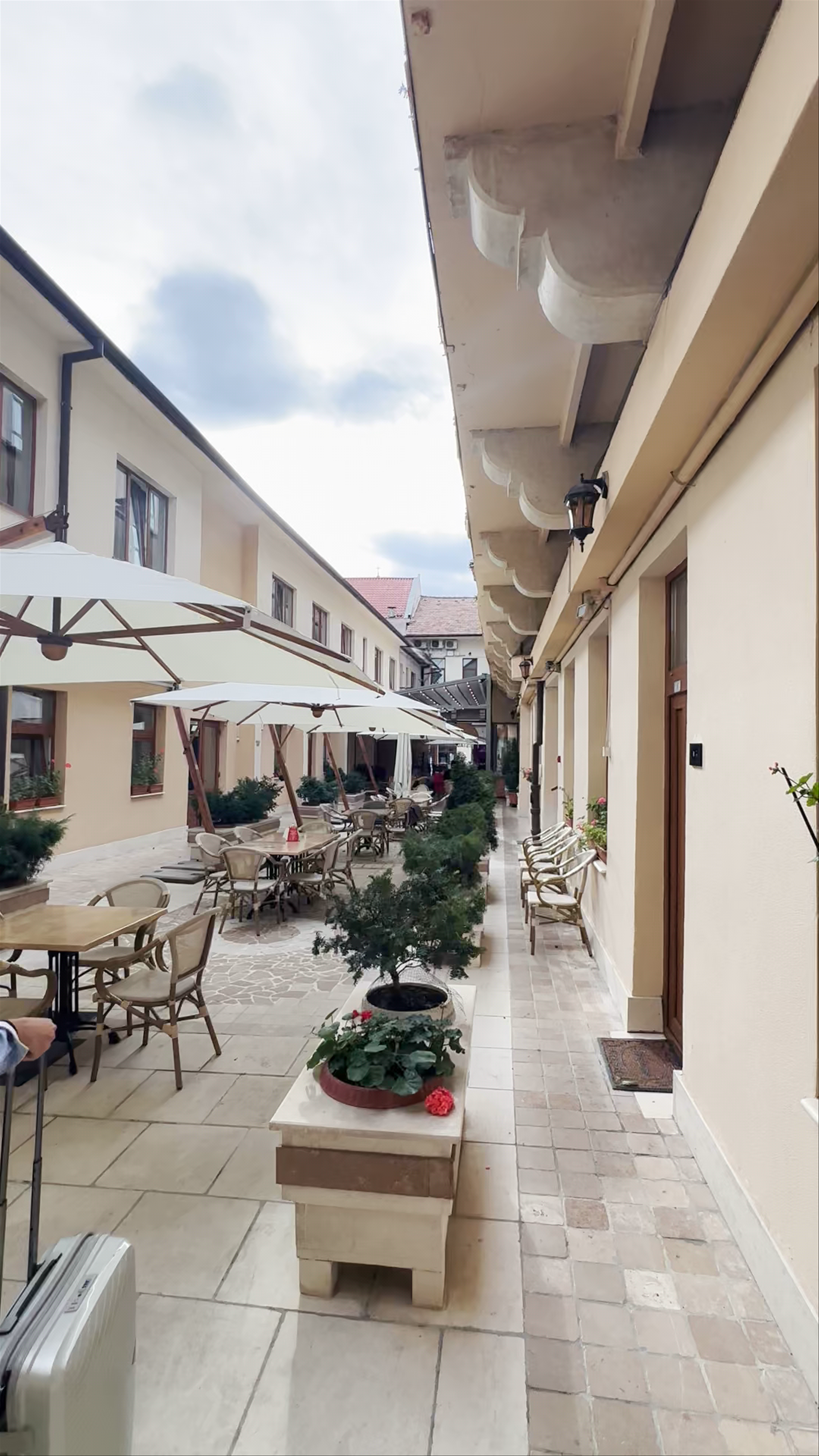 Charming Courtyard Stay at Hotel Transilvania, Cluj-Napoca