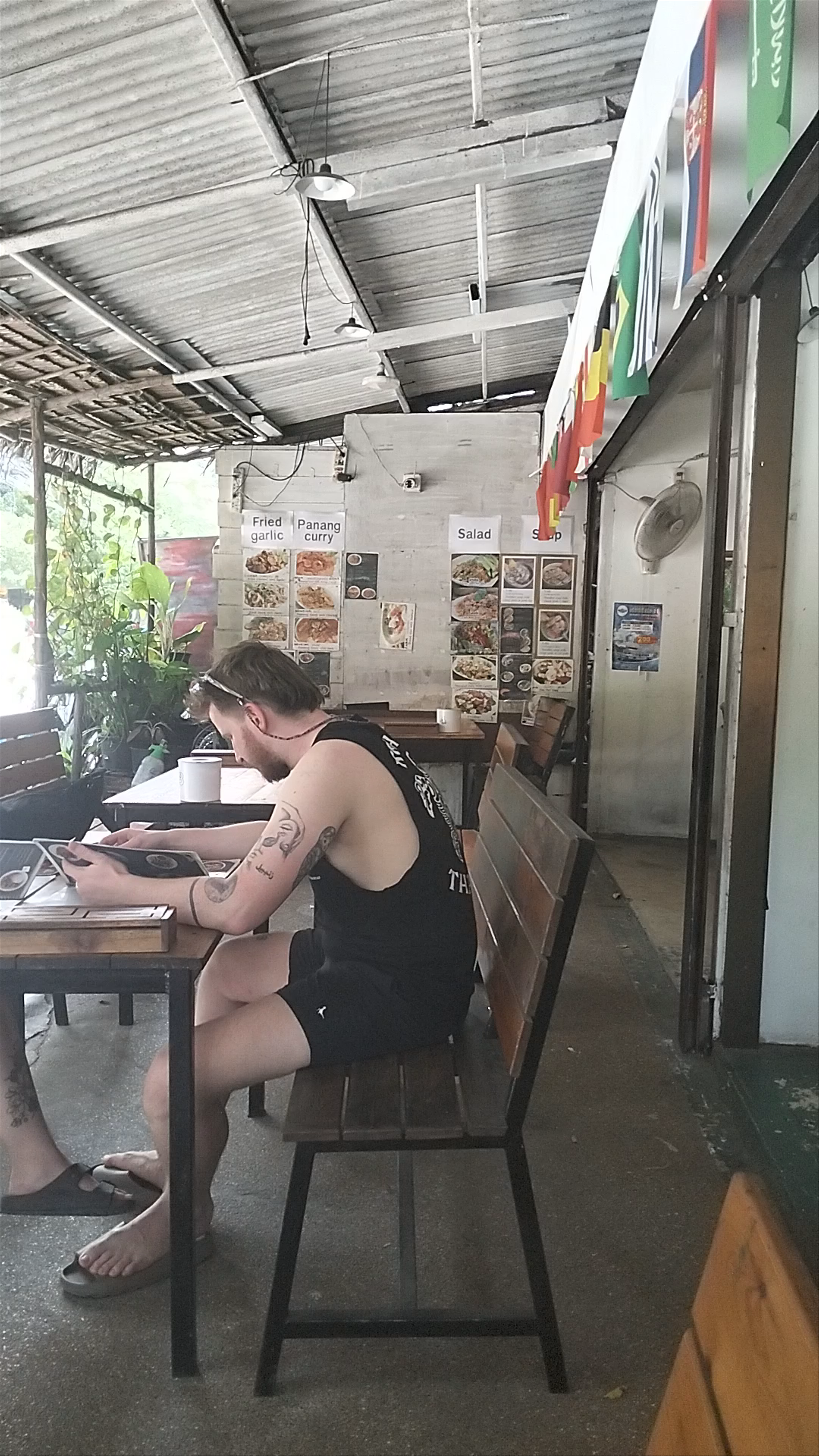 Casual Thai Dining at Joe Pork Leg Ko Tao, Surat Thani