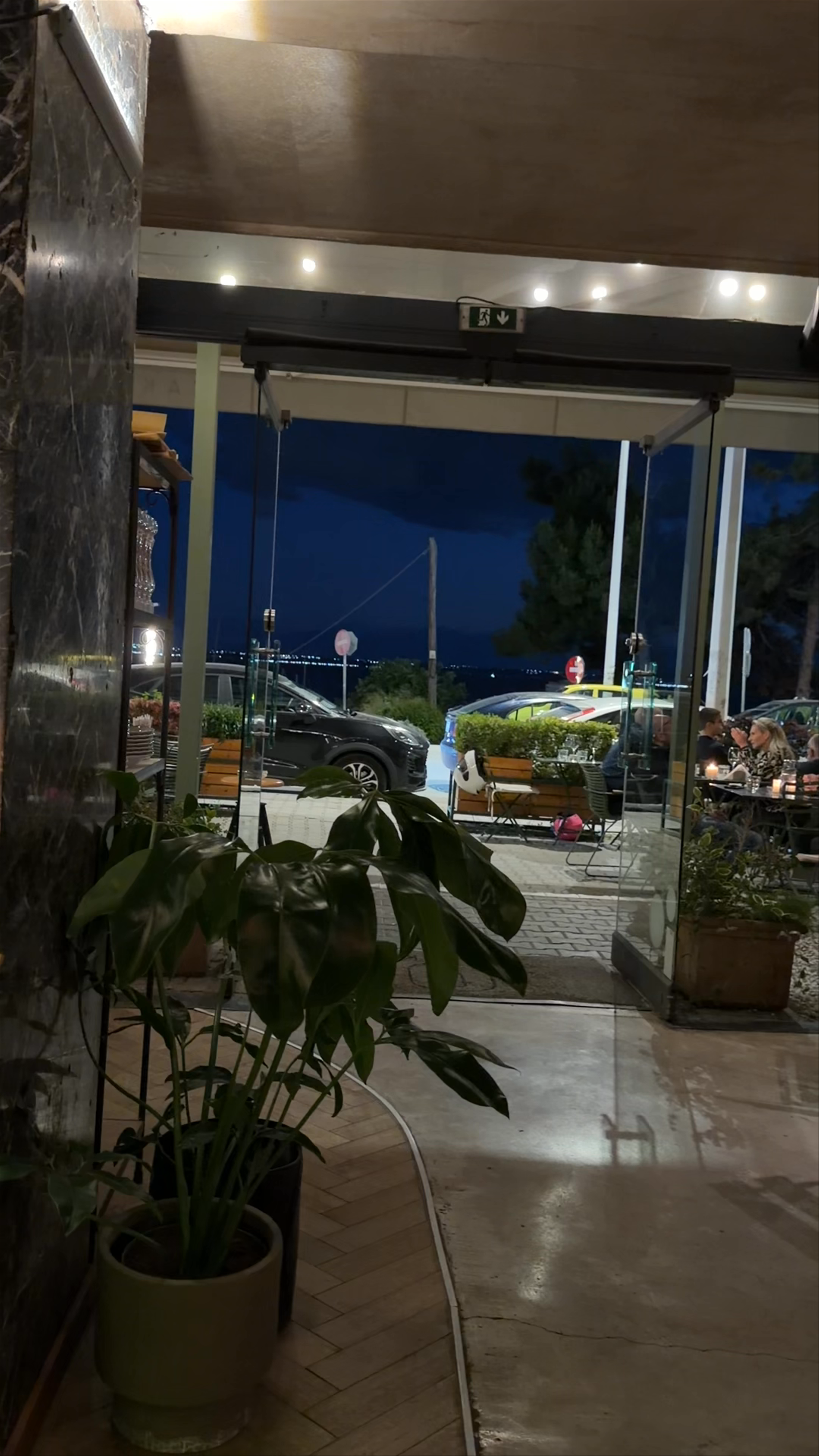 Zak Contemporary Bistrot