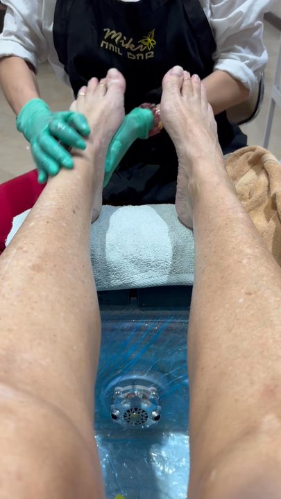 Miki Nail Bar - So nice to try a hot stone massage just on feet and legs - Nail Salons Near Me - Las Vegas, Nevada