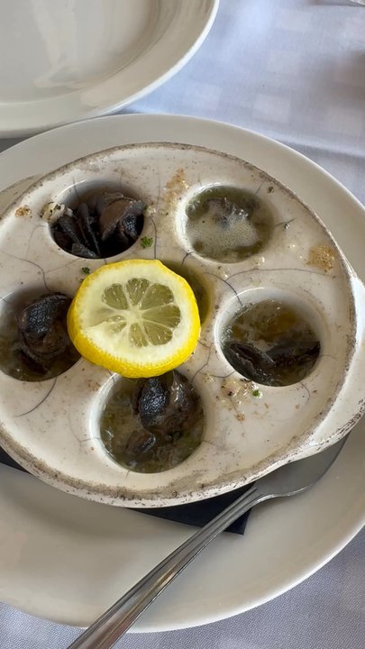 Mimi' & Coco' Bistro - Escargot came sizzling hot - Cocktail Bars Near Me - Henderson, Nevada