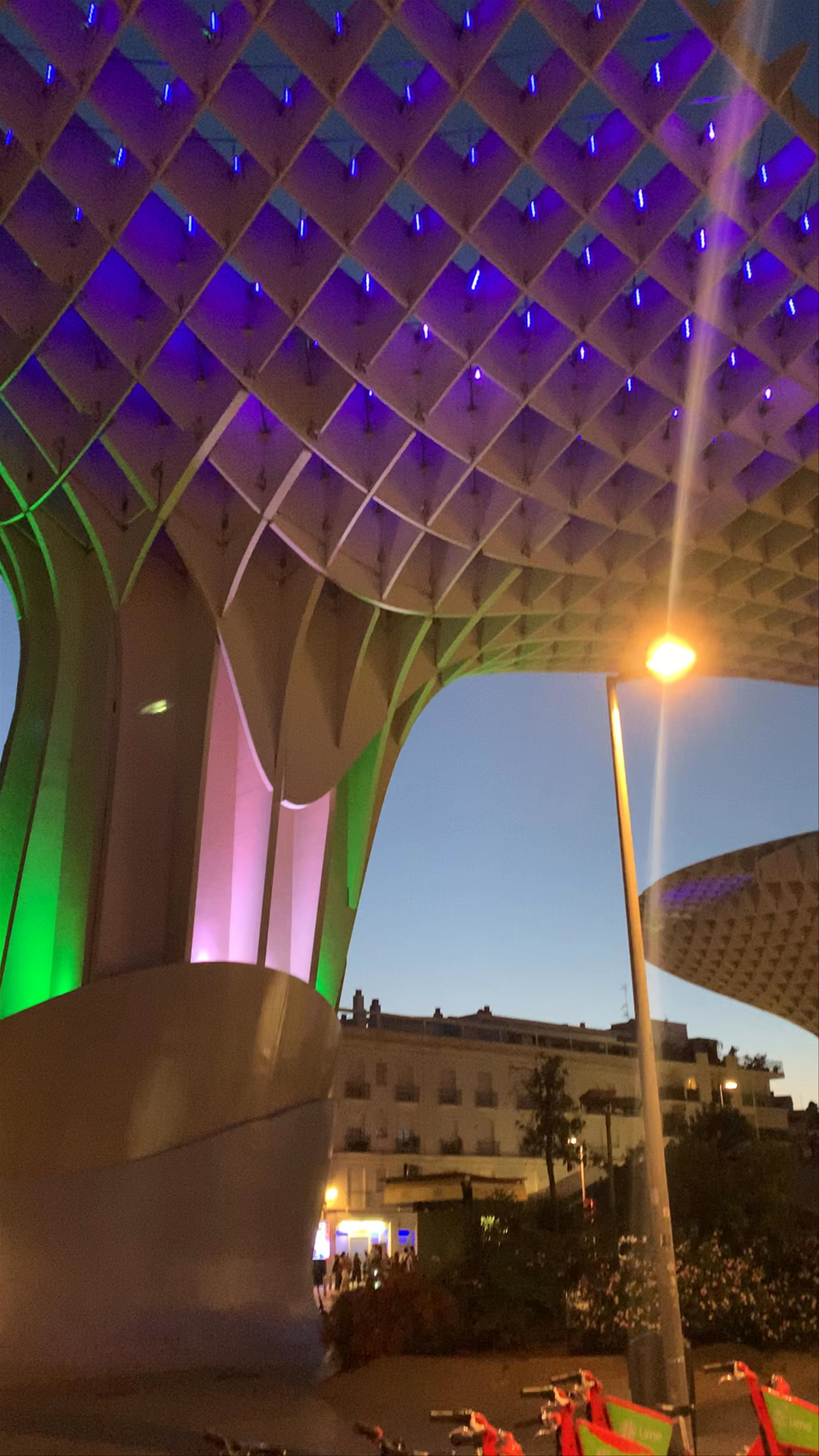 Setas de Sevilla at Dusk: A Nighttime Architectural Wonder