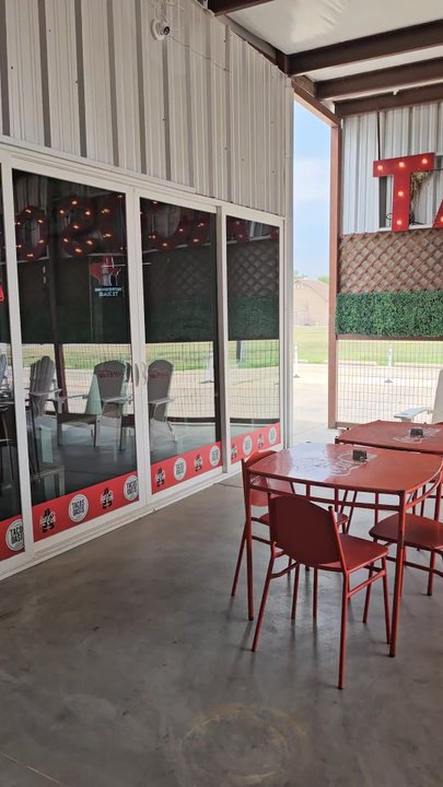 Tacos Oasis - Music and great patio! - Food Stands Near Me - Everman, Texas