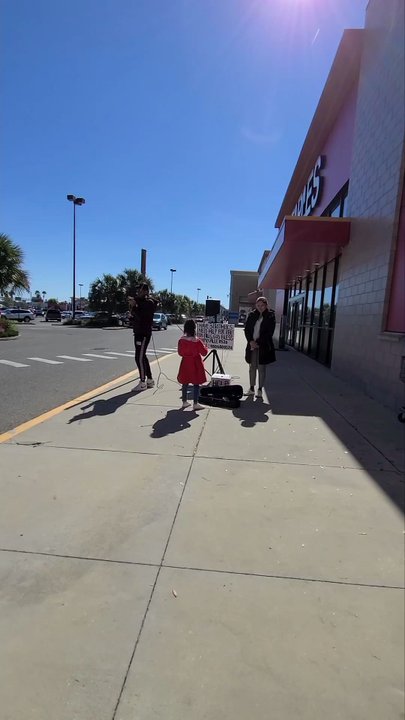 ALDI - In front of Aldi today - Grocery Near Me - St. Augustine, Florida